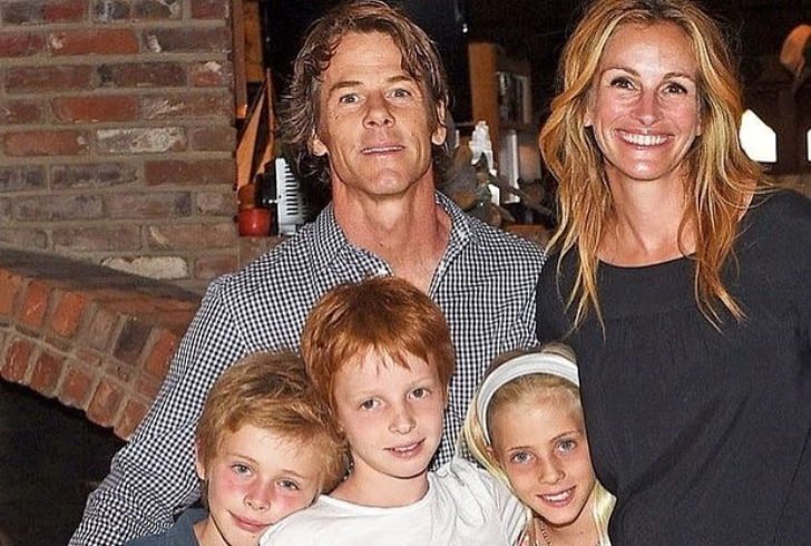 The answer to "does Julia Roberts have children" is yes; she has three.